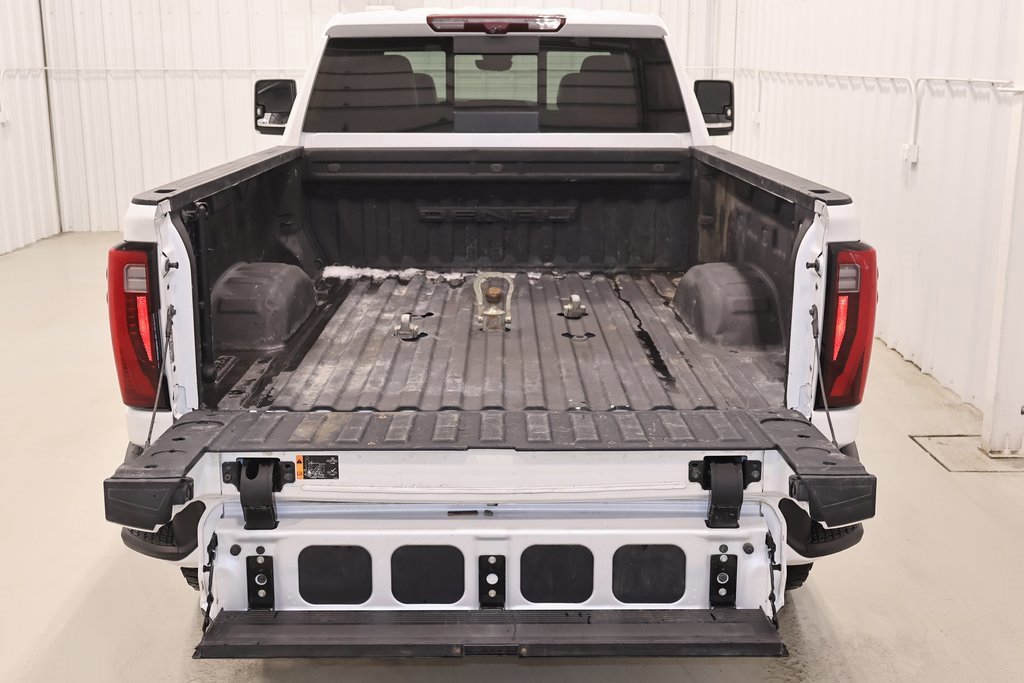 Used 2024 GMC Sierra 3500 Denali Ultimate image 45