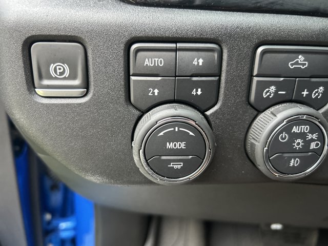 Used 2025 Chevrolet Silverado 1500 RST AWD/4WD image 25