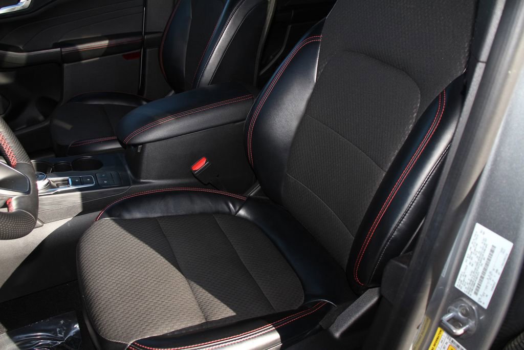 Certified 2023 Ford Escape ST-Line image 23