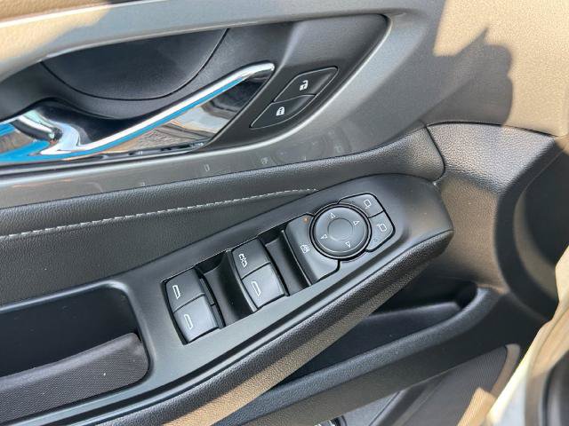 Used 2023 Chevrolet Traverse LT AWD/4WD image 13