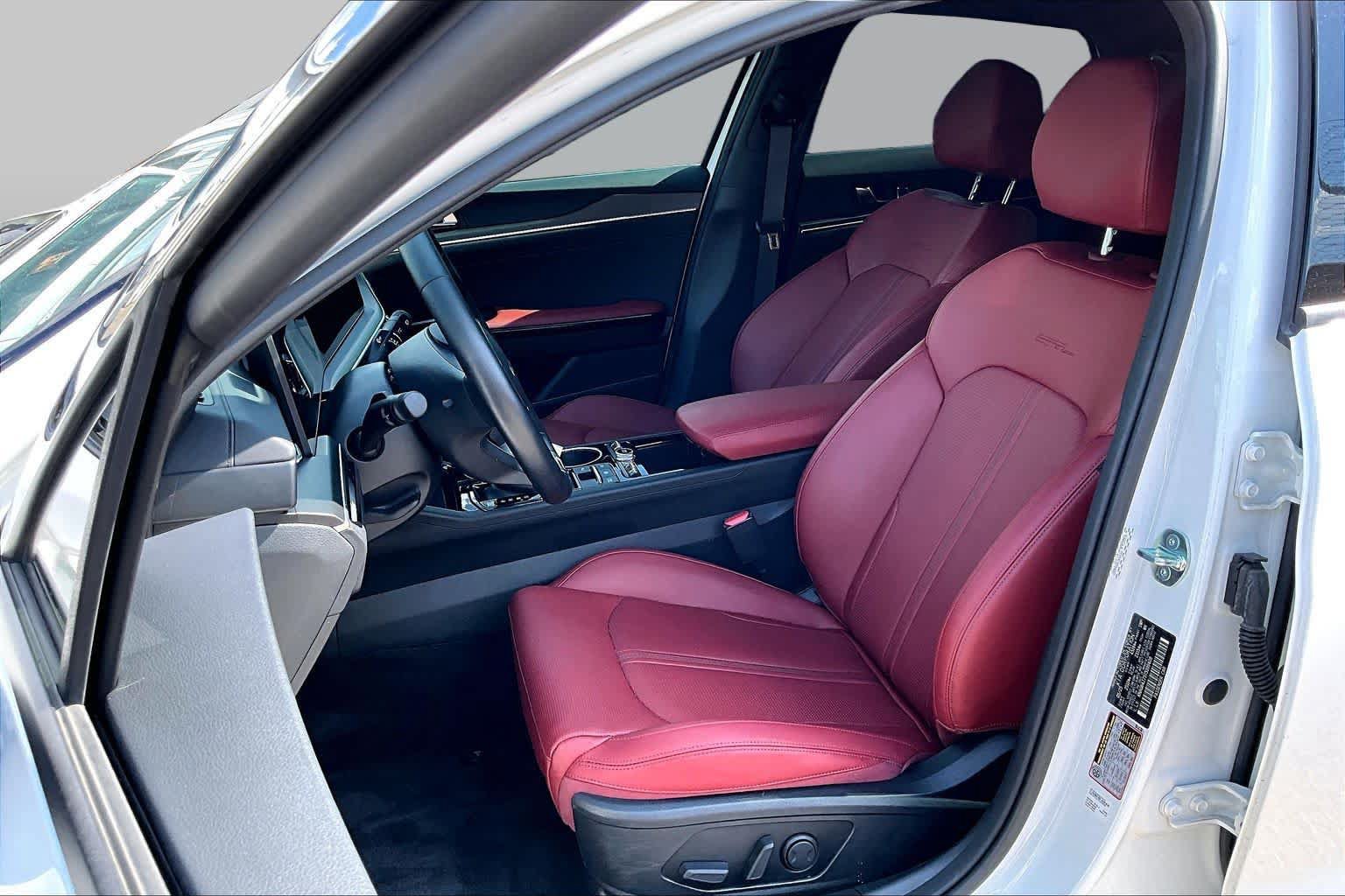 Used 2026 Kia K5 GT-Line w/ GT-Line Red Interior Package AWD/4WD image 8