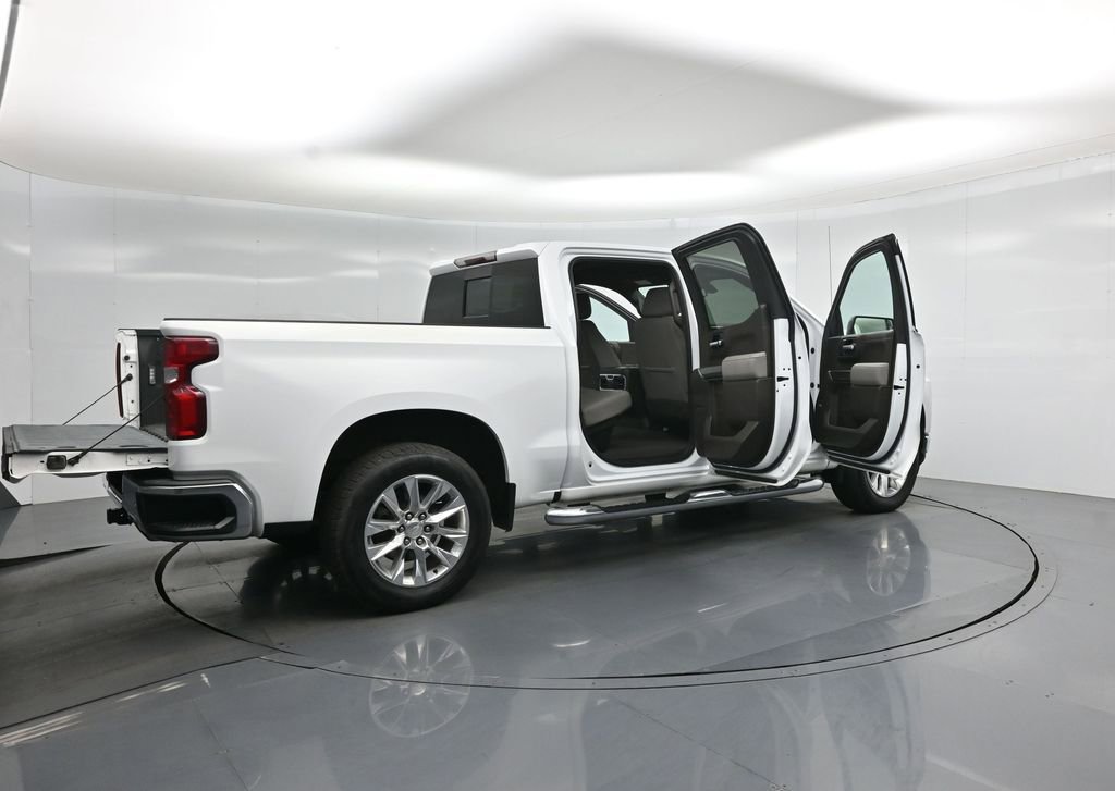 Used 2020 Chevrolet Silverado 1500 LTZ w/ LTZ Plus Package AWD/4WD image 5