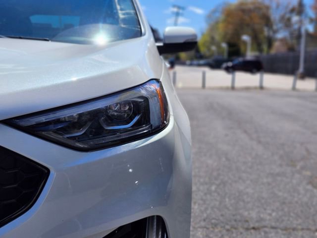 Certified 2022 Ford Edge ST w/ Equipment Group 401A AWD/4WD image 10