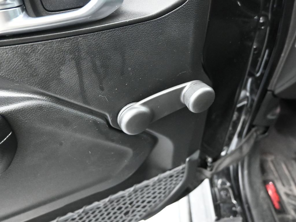 Used 2018 Jeep Wrangler Unlimited Sport image 10