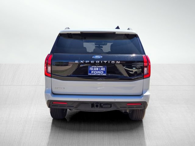 Certified 2025 Ford Expedition Active RWD image 5