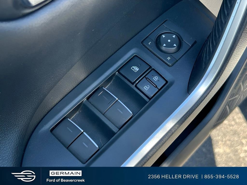 Used 2022 Toyota RAV4 XSE AWD/4WD image 11