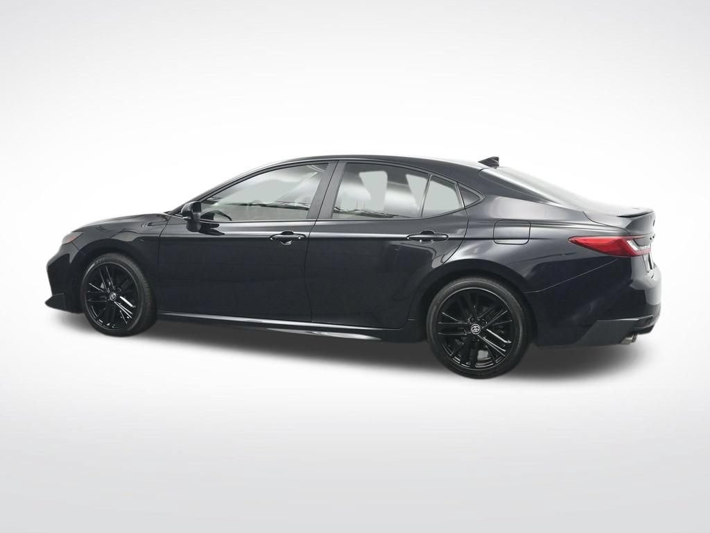 Used 2025 Toyota Camry SE w/ Convenience Package FWD image 10