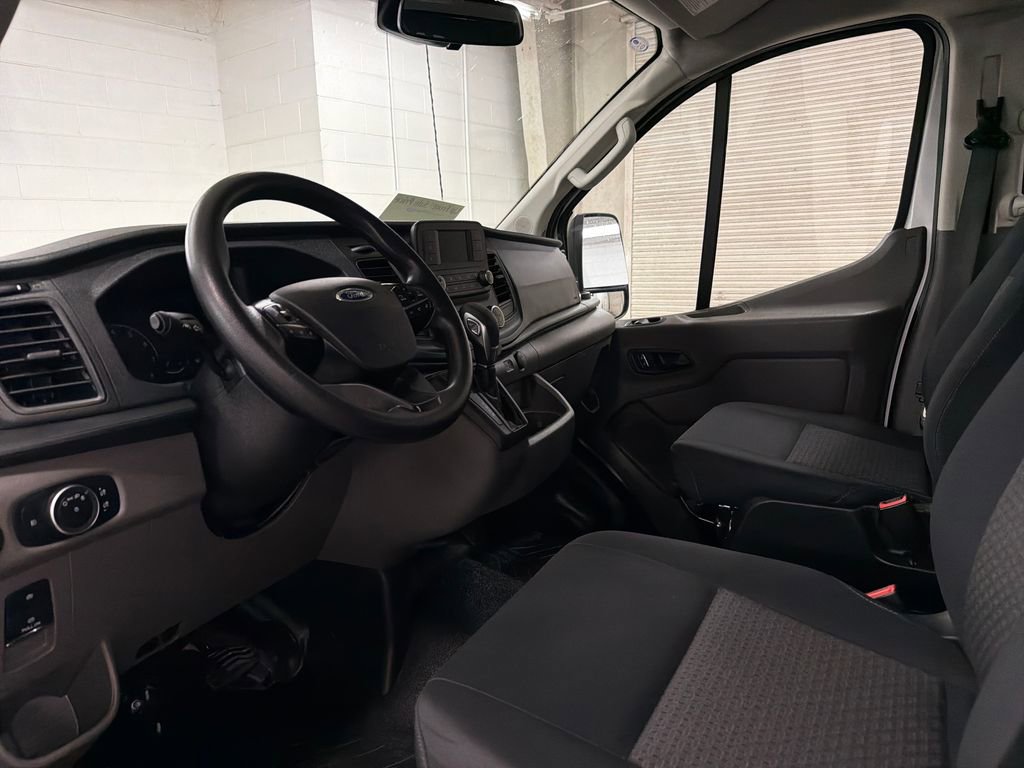 Certified 2025 Ford Transit 250 Low Roof w/ Exterior Upgrade Package RWD image 6