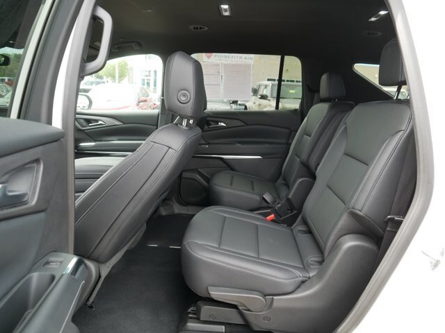 Used 2026 Chevrolet Traverse LT AWD/4WD image 17