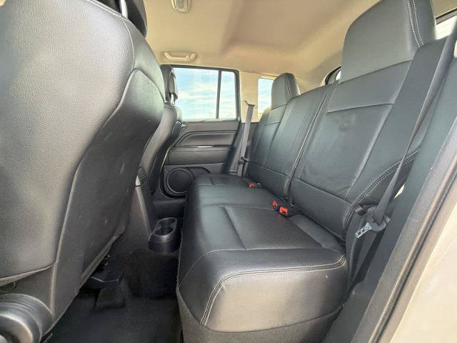 Used 2017 Jeep Compass High Altitude FWD image 19
