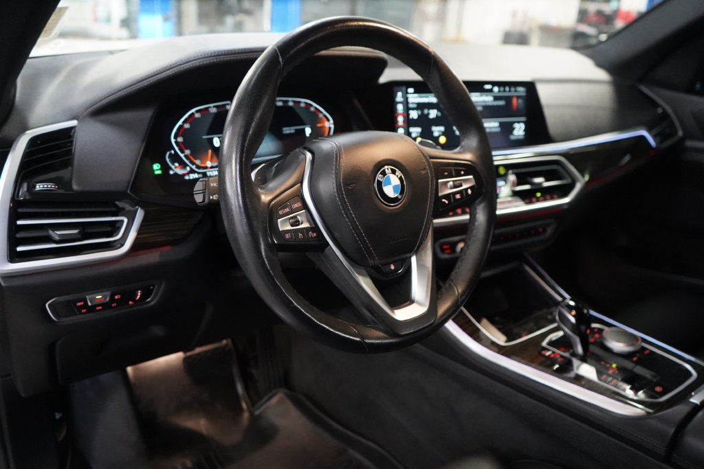 Used 2023 BMW X5 xDrive40i AWD/4WD image 17