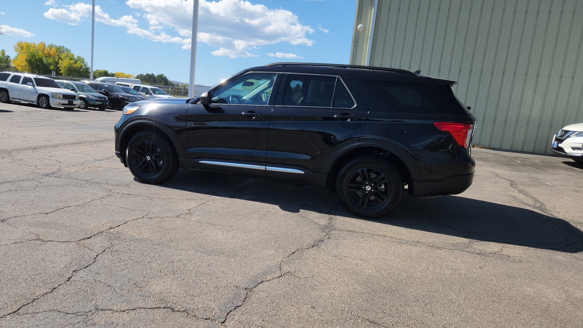 Certified 2024 Ford Explorer XLT w/ Equipment Group 202A AWD/4WD image 6