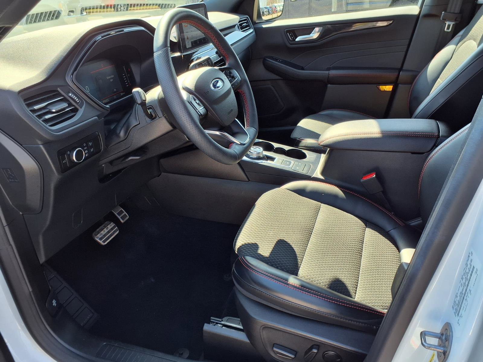 Certified 2023 Ford Escape ST-Line image 14