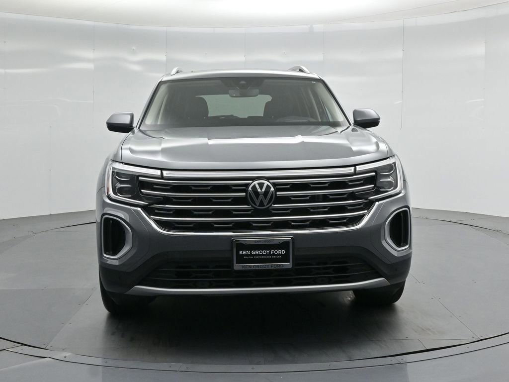 Used 2025 Volkswagen Atlas SEL AWD/4WD image 28