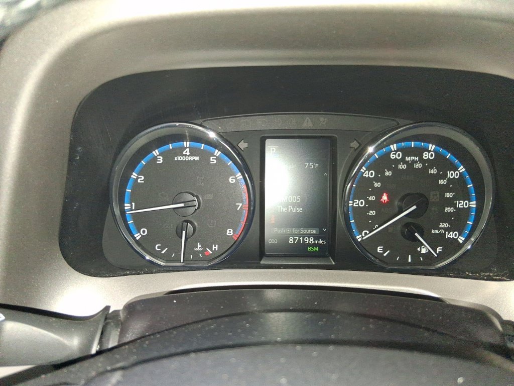 Used 2018 Toyota RAV4 Limited w/ All Weather Liner Package AWD/4WD image 17