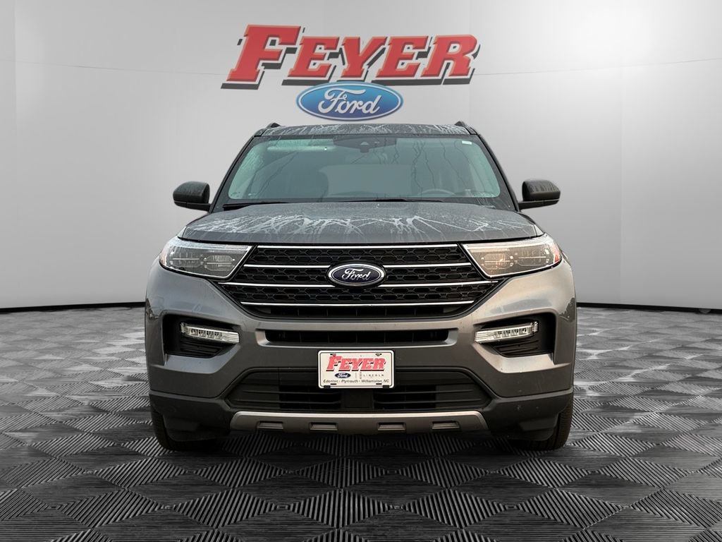 Certified 2021 Ford Explorer XLT w/ Equipment Group 202A RWD image 8