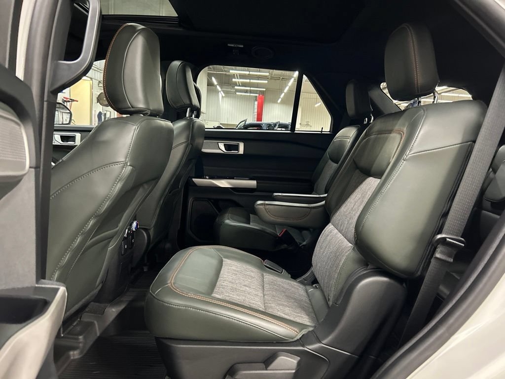 Certified 2022 Ford Explorer Timberline w/ Timberline Technology Package AWD/4WD image 26