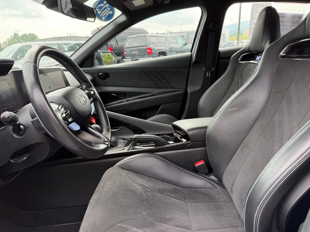 Used 2025 Hyundai Elantra N FWD image 7