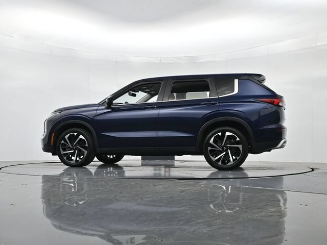 Used 2024 Mitsubishi Outlander SE FWD image 42