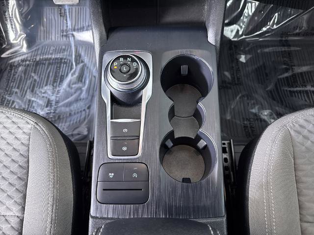 Certified 2022 Ford Escape SE w/ SE Sport Appearance Package image 21