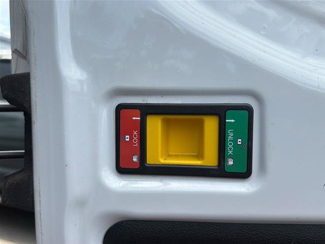 Certified 2022 Ford Transit 250 Medium Roof RWD image 22