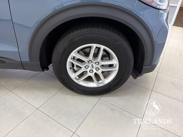 Certified 2026 Ford Explorer Active RWD image 34