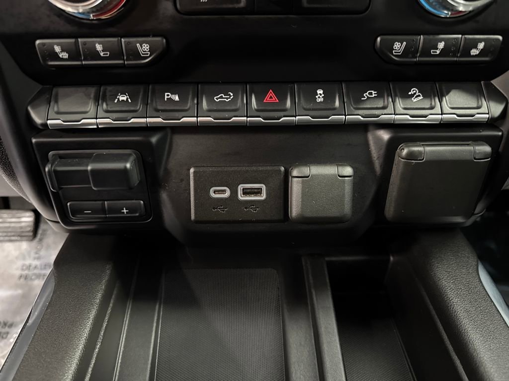 Used 2022 GMC Sierra 1500 AT4 w/ AT4 Premium Package AWD/4WD image 39