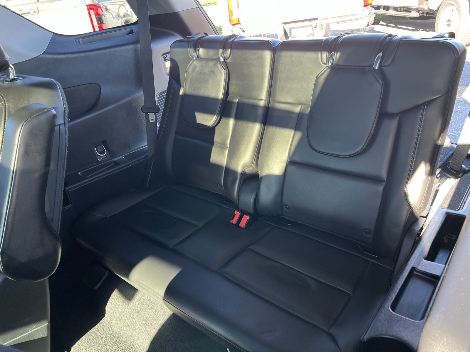 Certified 2022 Ford Explorer XLT w/ Equipment Group 202A AWD/4WD image 23