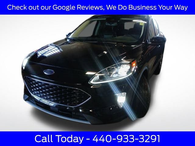 Certified 2022 Ford Escape Titanium w/ Class II Trailer Tow Package image 16
