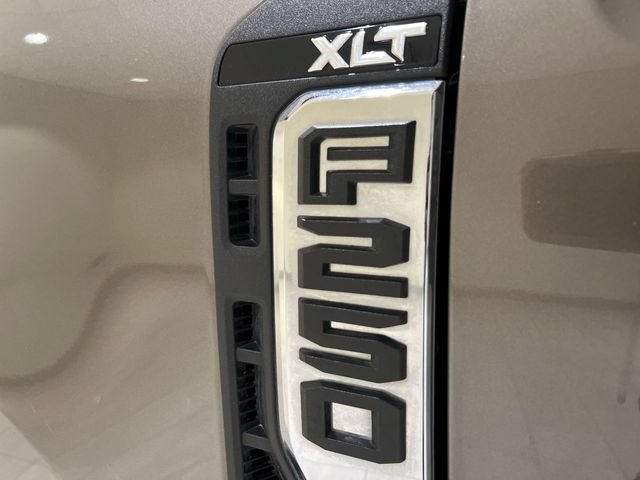 Certified 2023 Ford F250 XLT w/ FX4 Off-Road Package AWD/4WD image 25