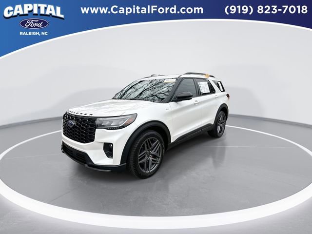 Certified 2025 Ford Explorer ST-Line w/ Premium Package image 2