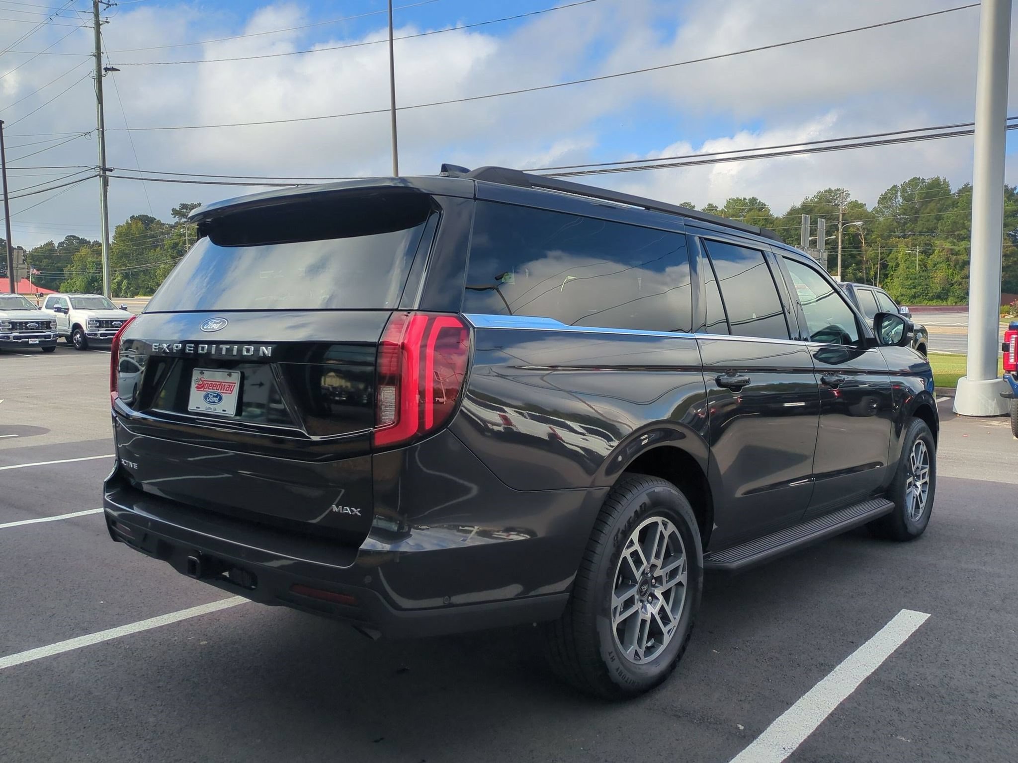 Certified 2025 Ford Expedition Max Active RWD image 5