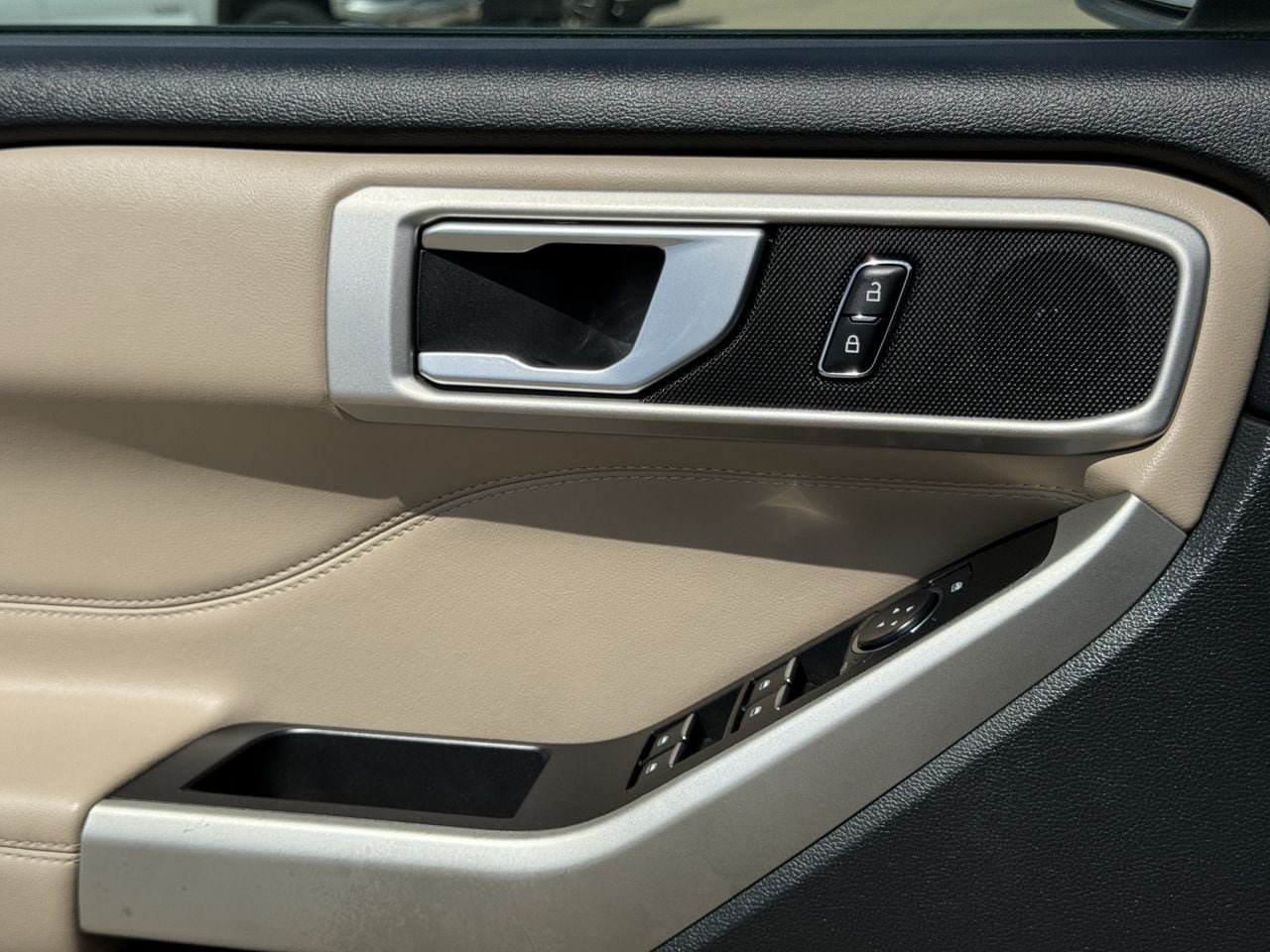 Certified 2023 Ford Explorer XLT AWD/4WD image 24