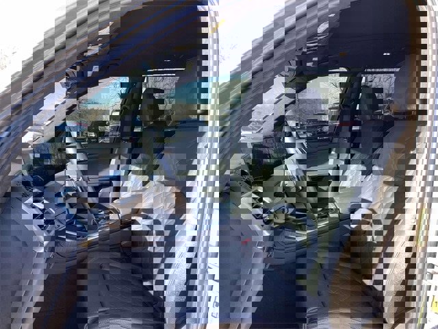 Used 2023 BMW X7 xDrive40i w/ Executive Package image 19