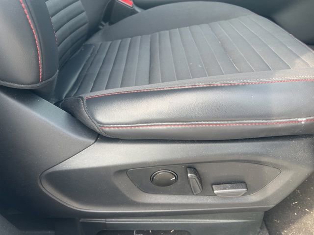 Certified 2025 Ford Explorer ST-Line w/ Premium Package AWD/4WD image 8