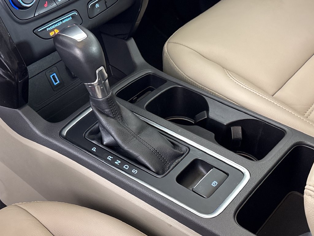 Certified 2017 Ford Escape Titanium FWD image 28