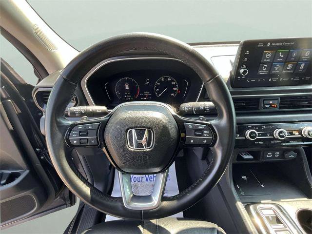 Used 2025 Honda Pilot EX-L image 11