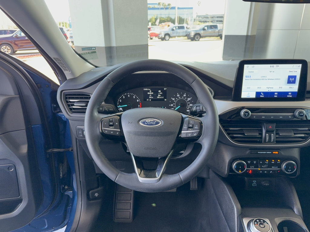 Certified 2022 Ford Escape SEL image 31