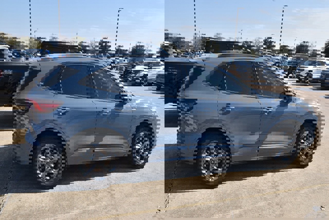 Certified 2024 Ford Escape ST-Line w/ Tech Pack #1 image 5