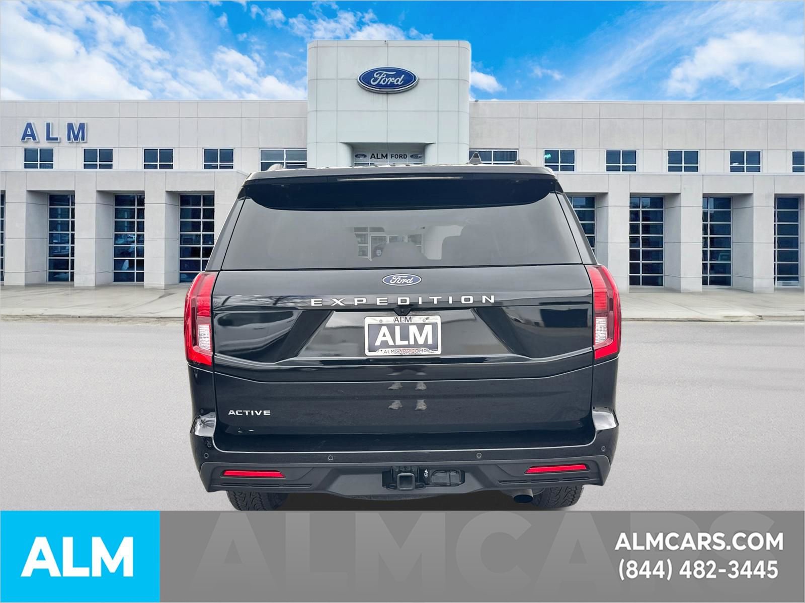 Certified 2025 Ford Expedition Active AWD/4WD image 6
