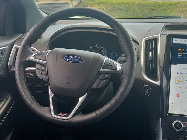 Certified 2024 Ford Edge ST w/ Equipment Group 401A AWD/4WD image 20