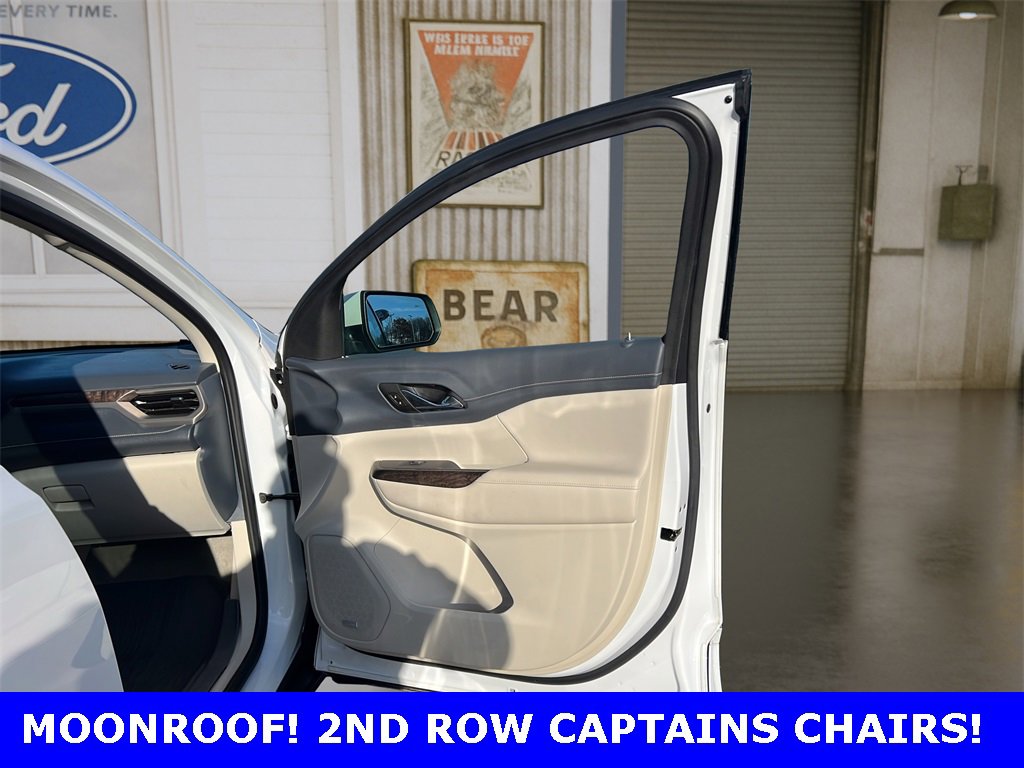 Used 2021 GMC Acadia Denali w/ Denali Technology Package image 9