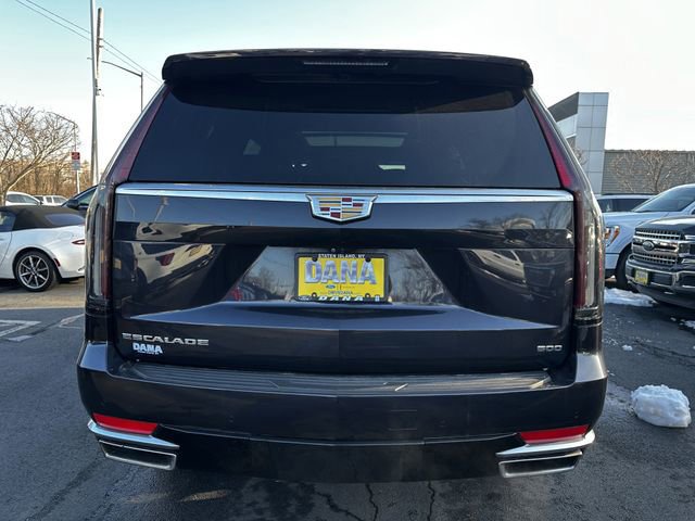 Used 2022 Cadillac Escalade Premium Luxury image 4