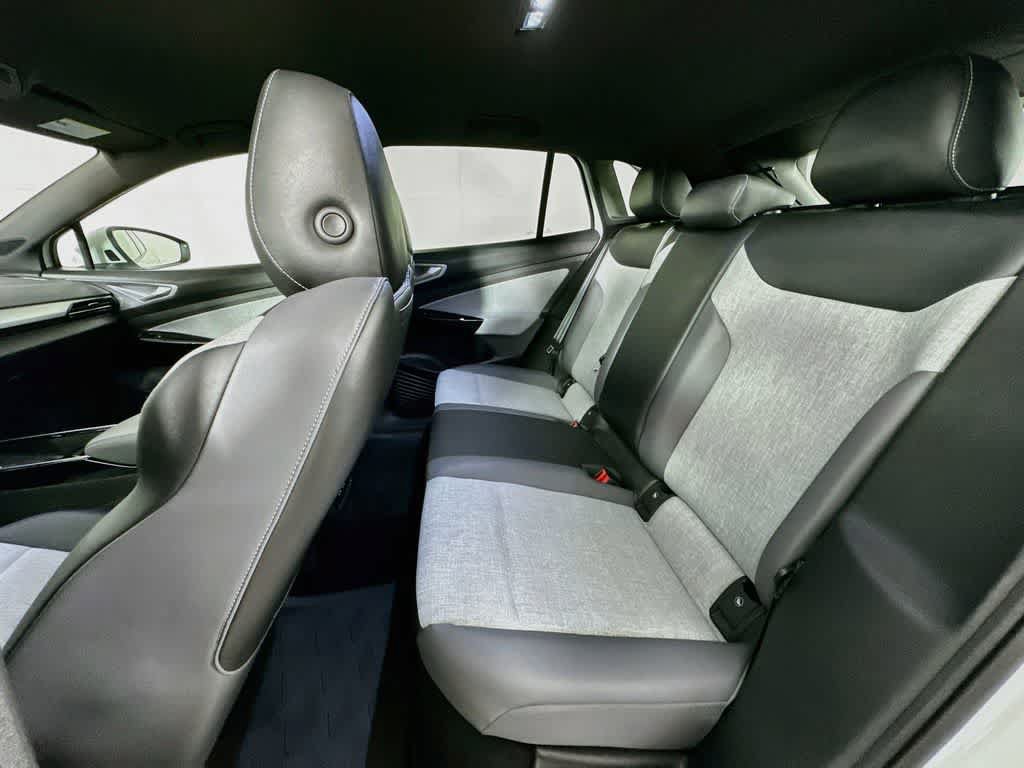 Used 2023 Volkswagen ID.4 Pro AWD/4WD image 14