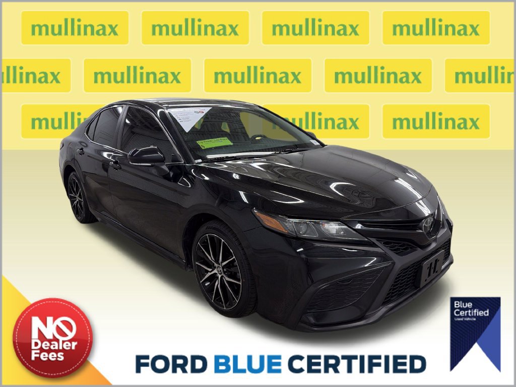 Used 2022 Toyota Camry SE