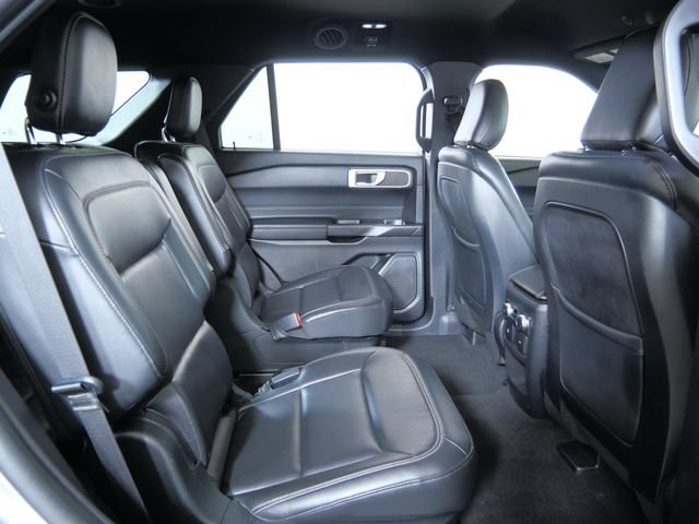 Certified 2020 Ford Explorer XLT w/ Equipment Group 202A AWD/4WD image 14