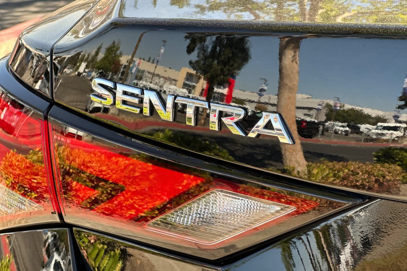 Used 2025 Nissan Sentra SV FWD image 27