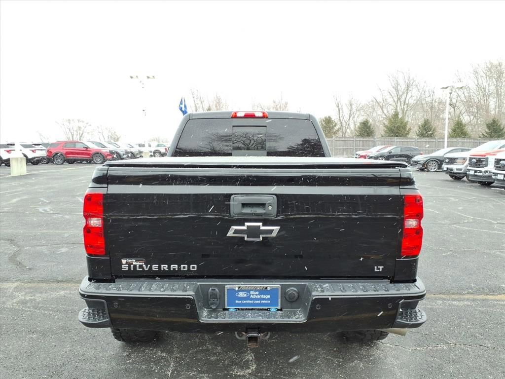 Used 2017 Chevrolet Silverado 1500 LT w/ Midnight Edition image 4