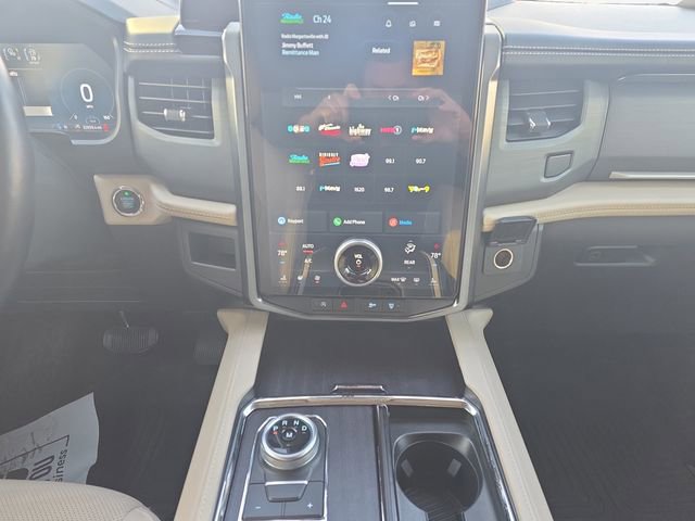 Certified 2022 Ford Expedition Max Platinum AWD/4WD image 13