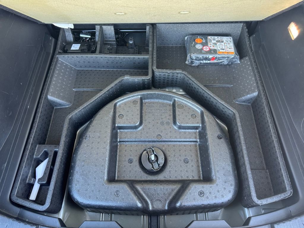 Certified 2024 Ford Edge SEL image 16